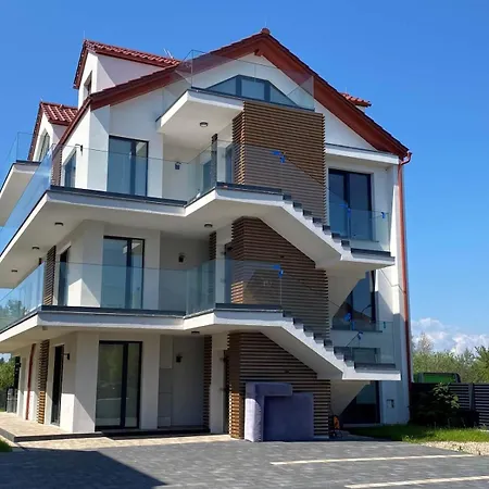 In Heron Апартаменты