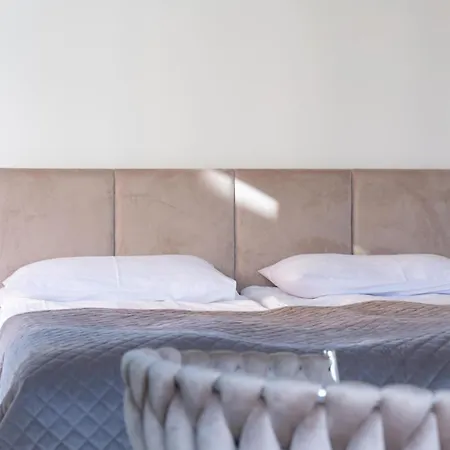 In Heron Апартаменты Ястарня