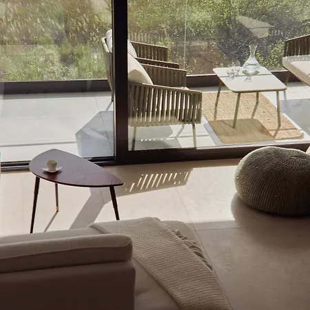 In Heron Ястарня