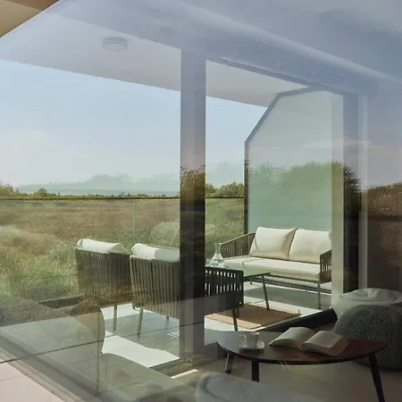 In Heron Ястарня