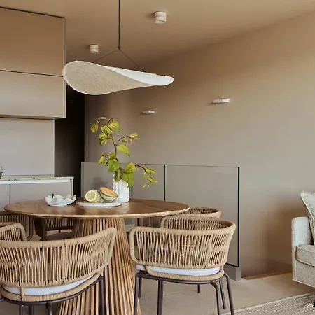Apartment In Heron