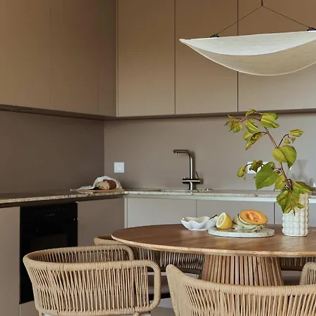 Apartment In Heron